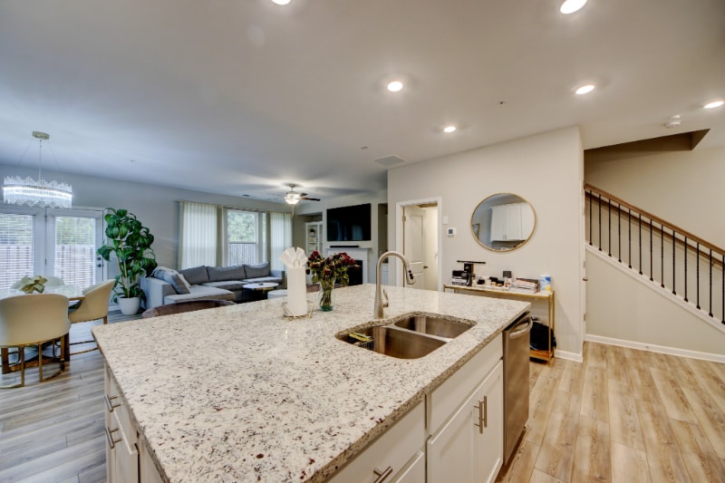 Building Photo - 180 Duval Dr