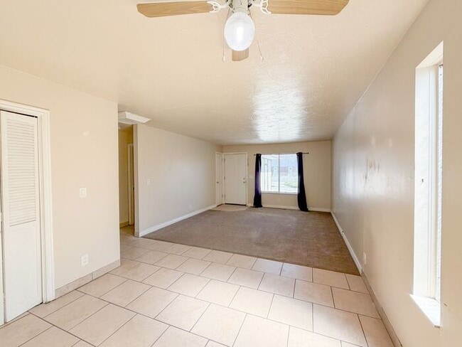 Building Photo - 2384 W Derby St