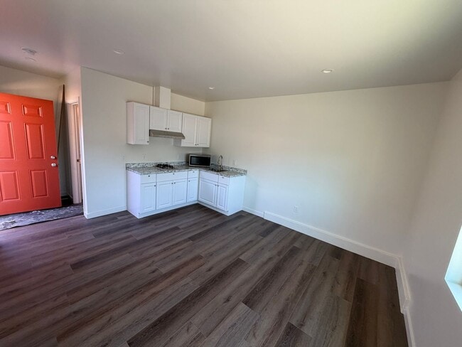 Building Photo - 4813 Almaguer Ave