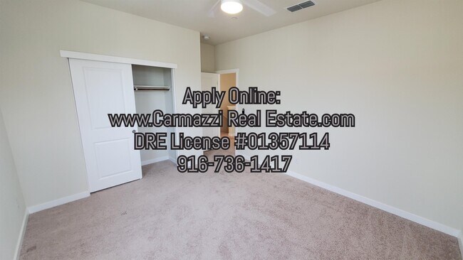 Building Photo - 3224 Finch Ln
