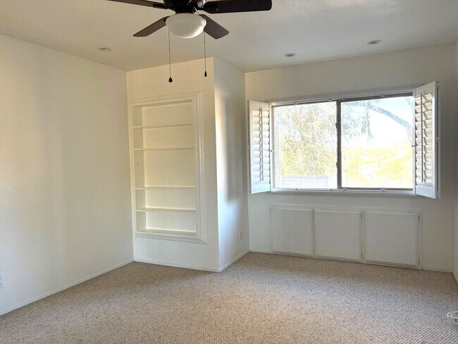 Building Photo - Updated Single-Level Condo in Mission Ridge with Resort-Style Amenities