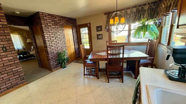 Building Photo - 12913 Crestbrook Ct