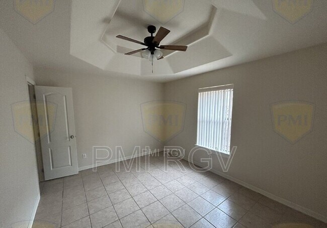 Building Photo - 3802 S Radisson Ave