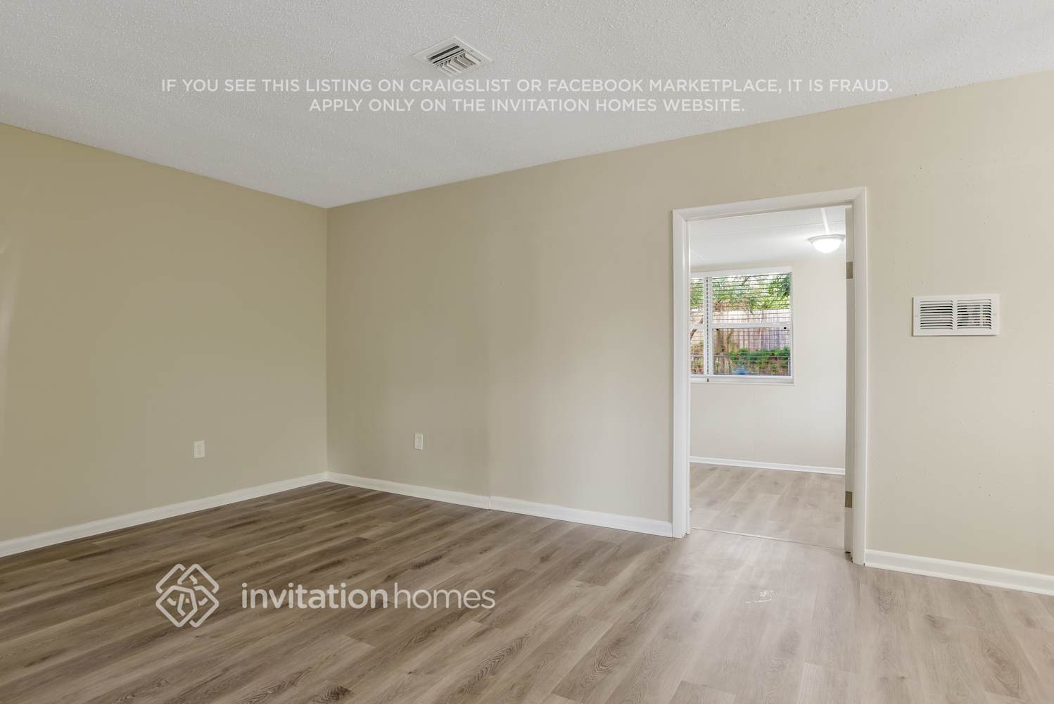 Building Photo - 6202 Balboa Dr