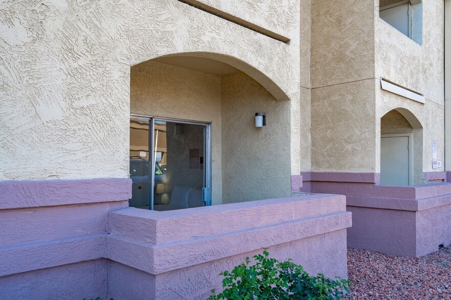 Building Photo - 12221 W Bell Rd