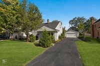 Building Photo - Elmhurst Three Bedroom Home with Fenced Yard and Detached Garage