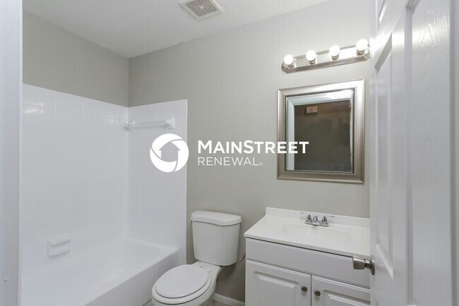 Building Photo - 3 Bedroom Pet-Friendly Home in North Port, FL with Main Street Renewal