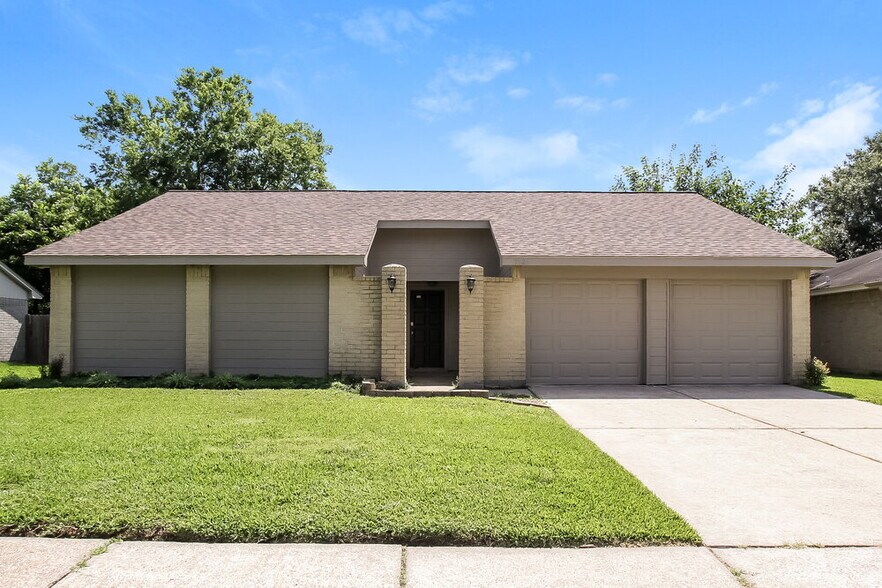 Primary Photo - 7526 Shoshone Dr