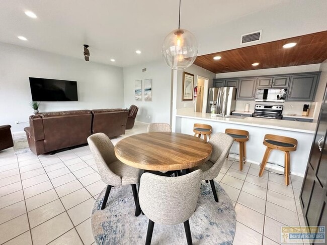 Building Photo - 77 Santa Isabel Blvd