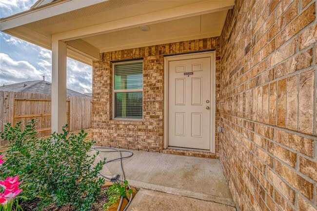 Building Photo - 24119 Maple Turn Ln