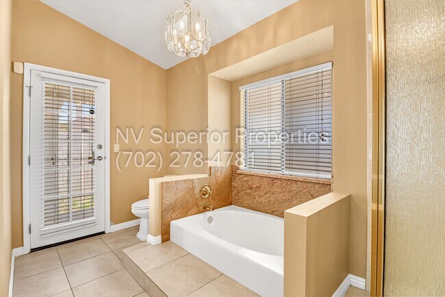 Building Photo - SW The Lakes!!!! Pool!!! Spa!!! Solar Panels!!! Primary bedroom downstairs!!! 3 Car Garage!!!