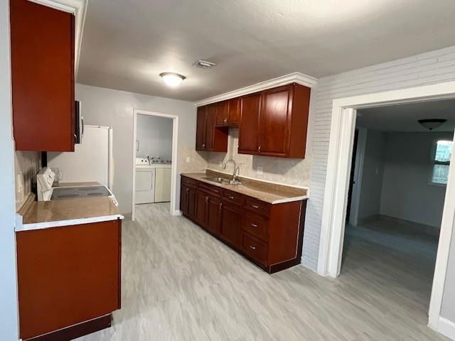 Building Photo - 5900 NW 42nd Ave