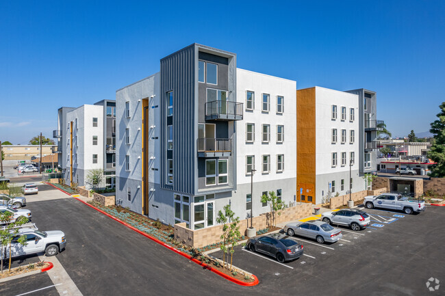 Building Photo - Azul Chula Vista