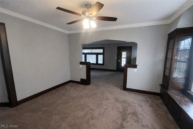 Building Photo - 7014 Thornton Dr