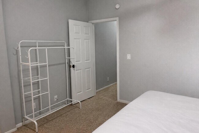 Building Photo - 2259 Bridle Wreath Ln