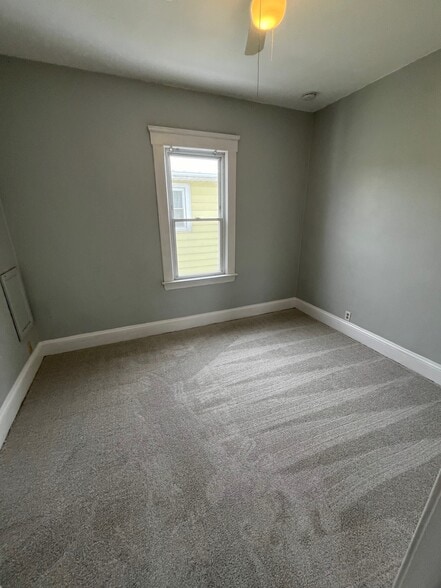 Building Photo - 4014 Brooklyn Ave