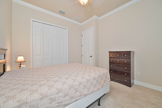 Building Photo - **Bella Terra Estate 5BED/3BATH - 3 Car ga...