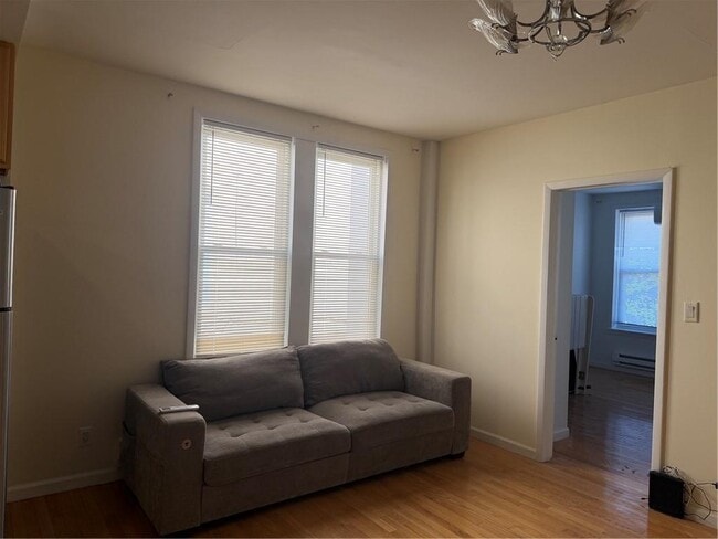 Building Photo - 2035 Bay Ridge Pkwy
