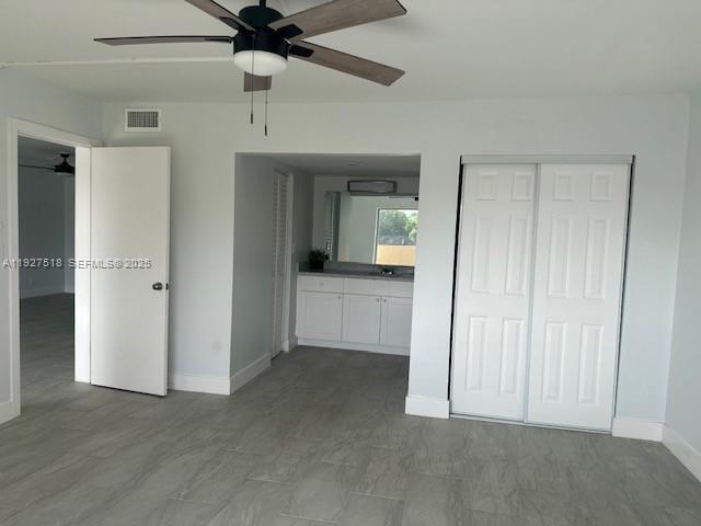 Building Photo - 3905 N Nob Hill Rd