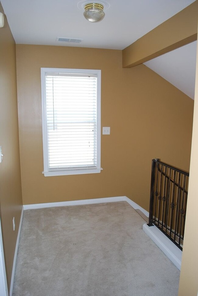 Building Photo - EXECUTIVE HOME AT HARBOR TOWN