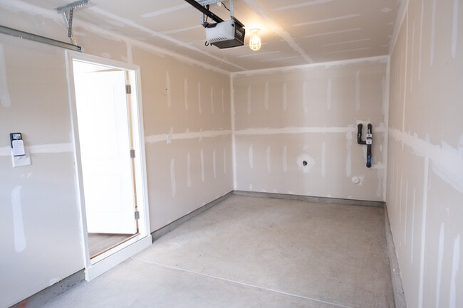 Building Photo - 222 Tern Ct