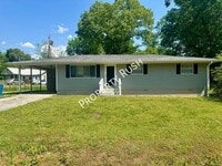 Building Photo - 209 Signal View St