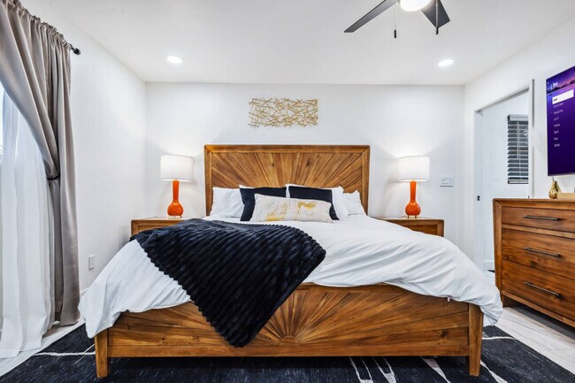 Building Photo - 131 Mescal Loop