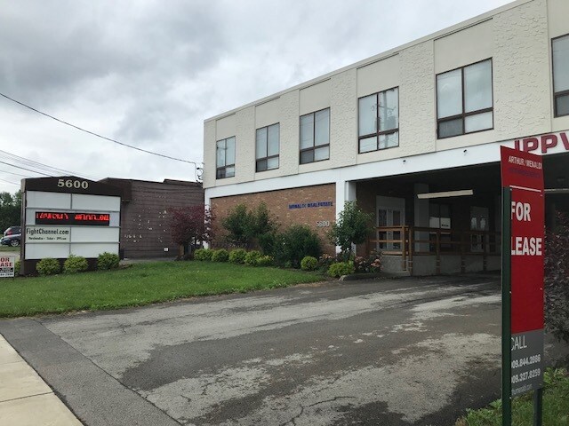 Building Photo - 5600 Market St