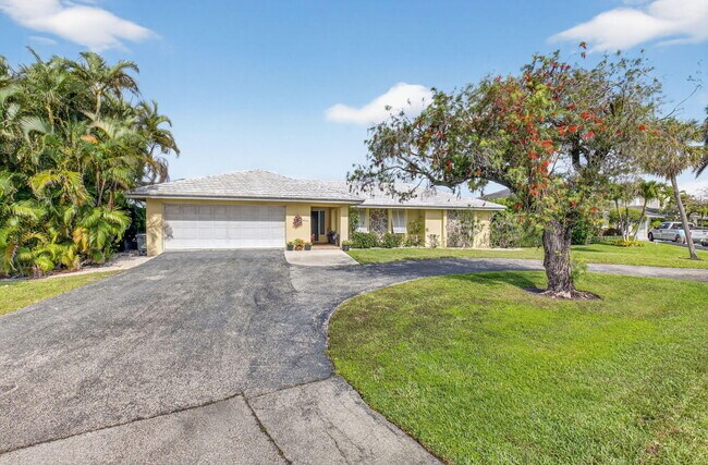 Building Photo - 30 Spanish River Dr