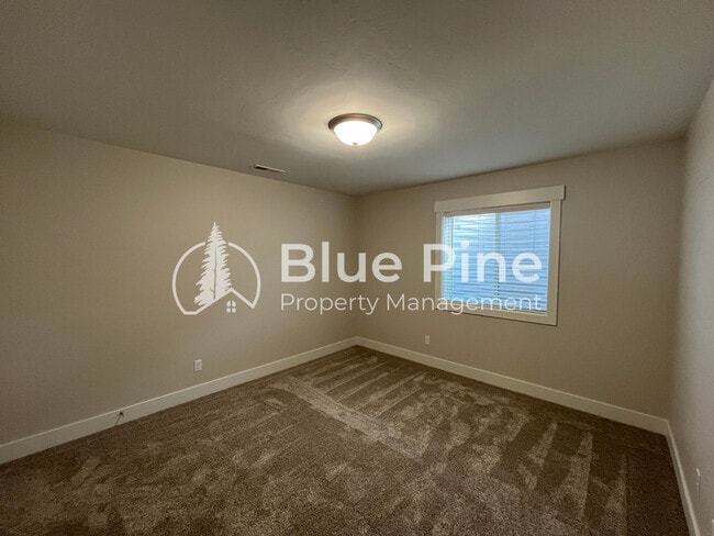 Building Photo - 185 Galena Smt Dr