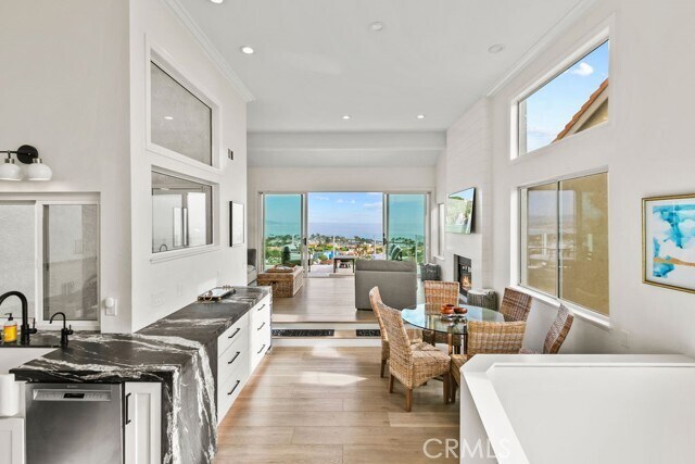 Building Photo - 105 Palm Beach Ct