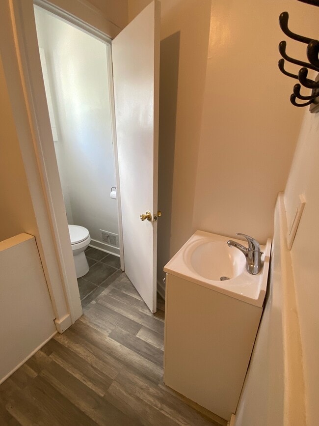 1/2 bath - 1223 Reed Ave