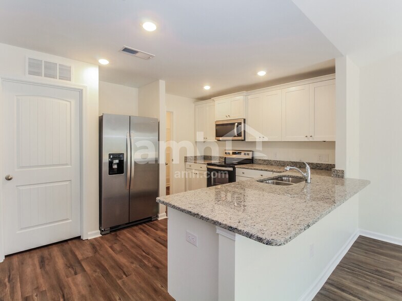 Building Photo - 1397 John Swann St