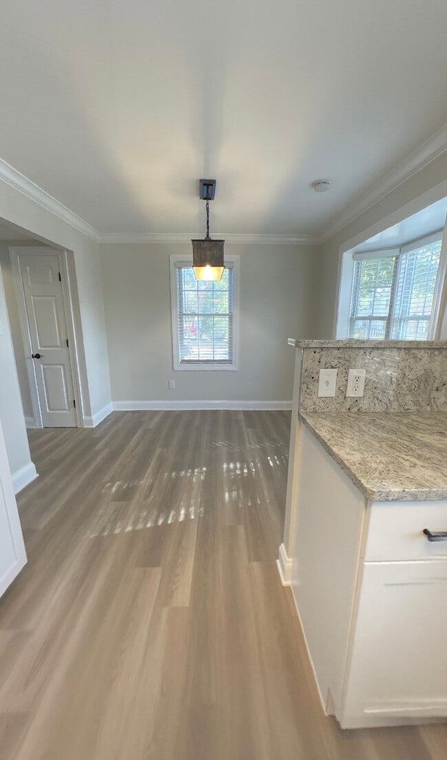 Building Photo - 1761 Aberdeen Cir