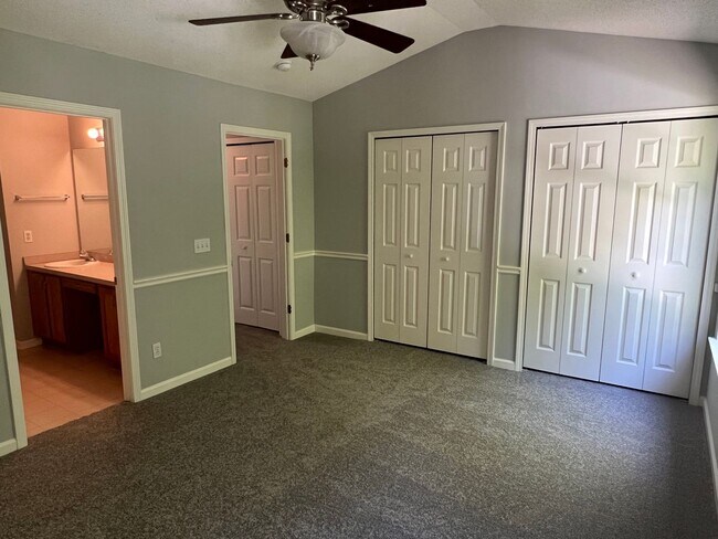 Building Photo - Fully Renovated 2 Bedroom/ 2.5 Bathroom Townhome - The Farm at Buckwalter