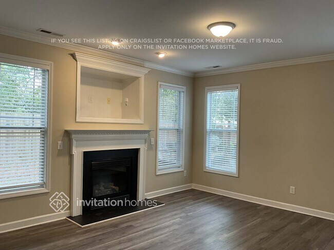 Building Photo - 600 Hadlow St