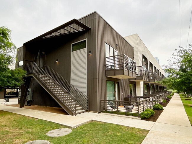 Building Photo - 49 Navasota St