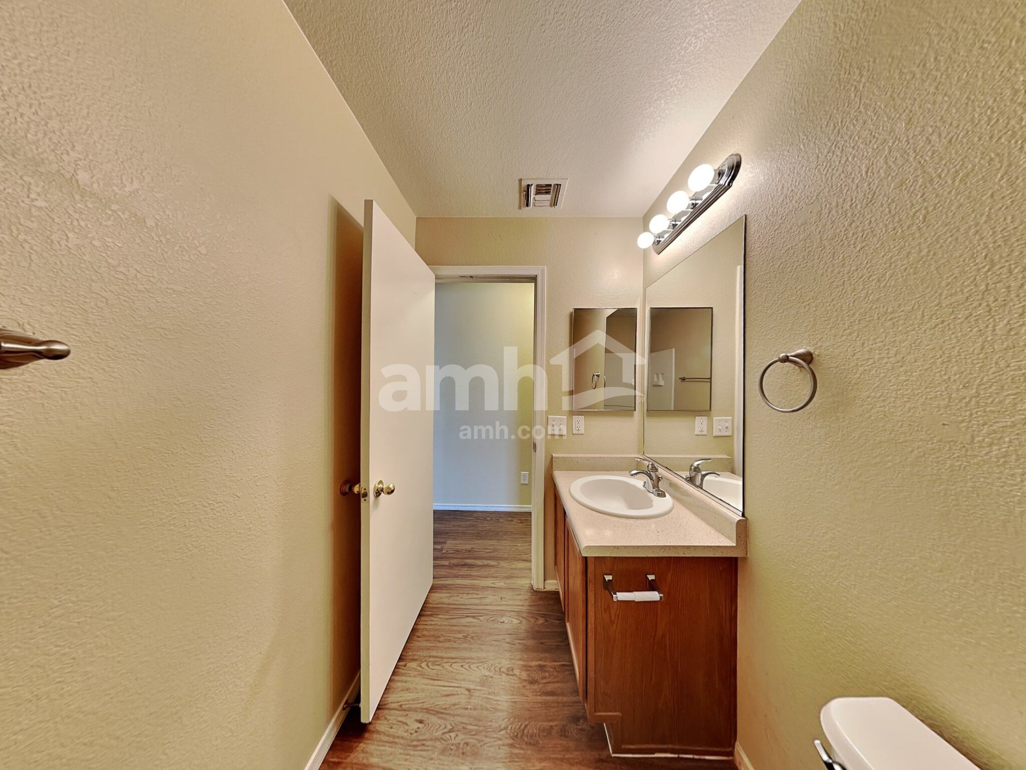 Building Photo - 5020 E Butterweed Dr