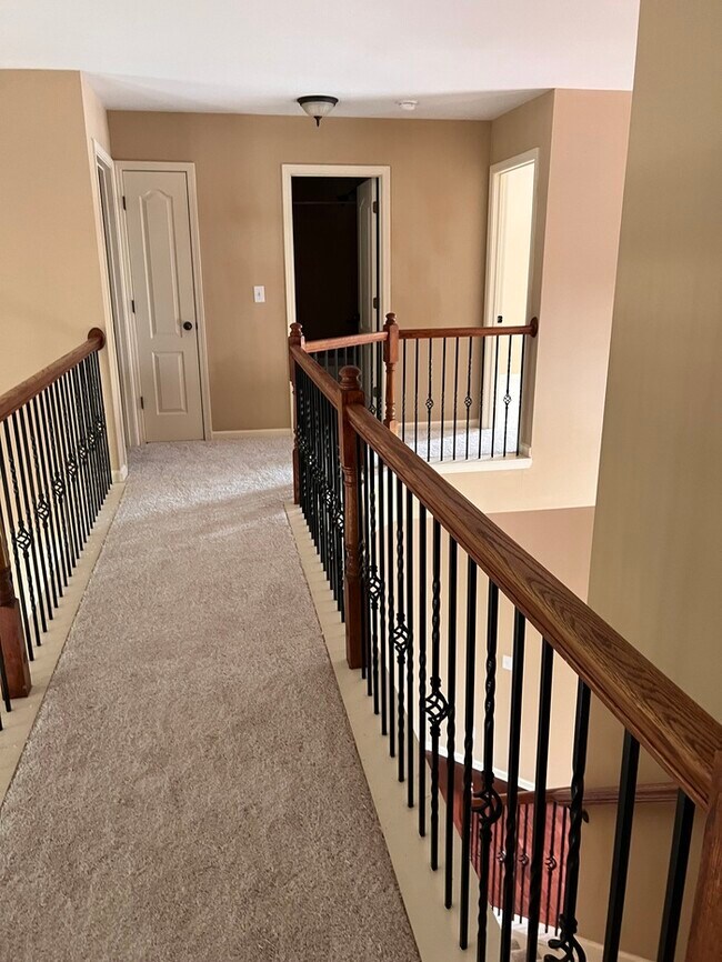 Building Photo - 2750 Irwin Ct