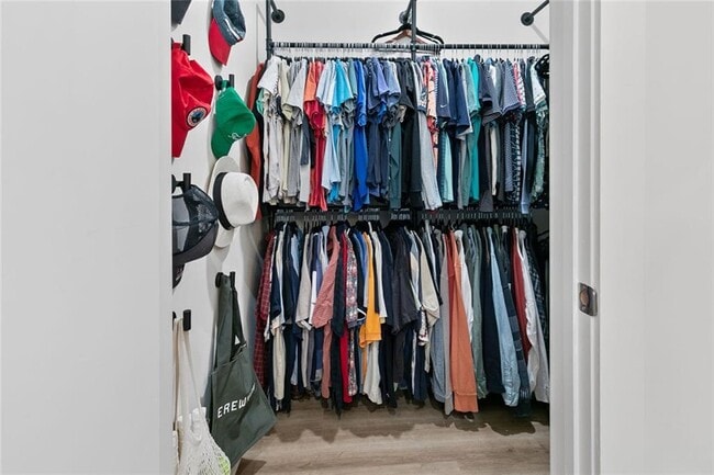 Building Photo - 112 Rogers St NE