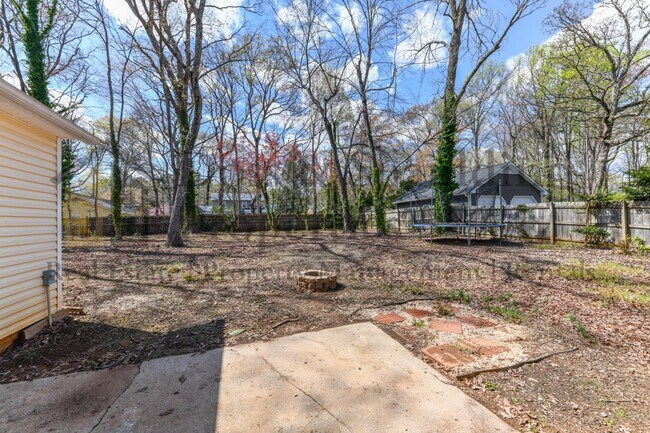 Building Photo - 1109 Monticello St
