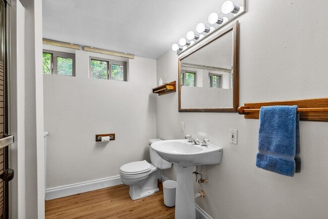 Building Photo - Gorgeous Wash Park Bungalow!