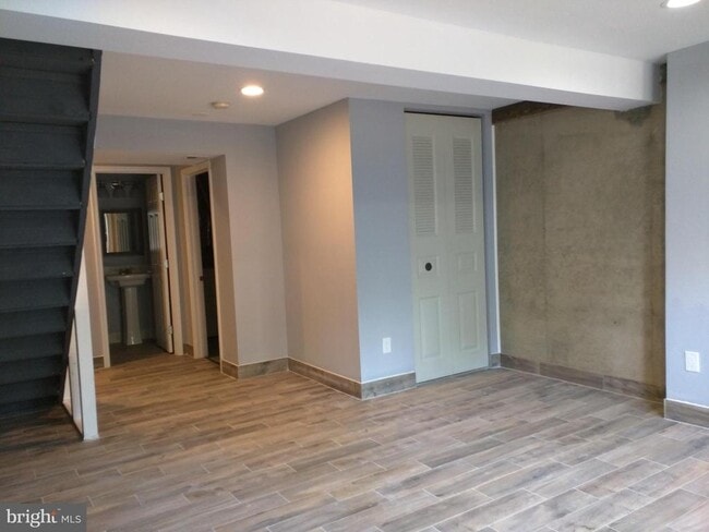 Building Photo - 1626 Devil Ln
