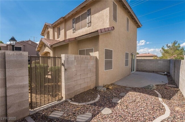 Building Photo - 10340 Montana Mountain St