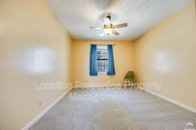Building Photo - 3421 W 10th Pl