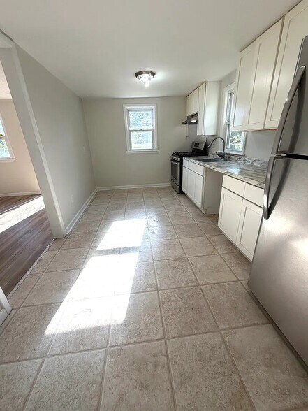 Building Photo - 267 Toms River Rd