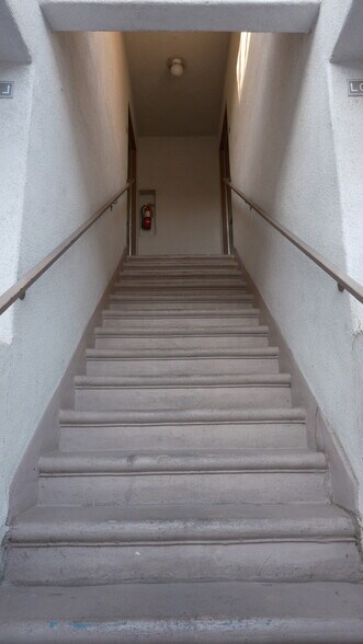 Building Photo - 18555 Collins St