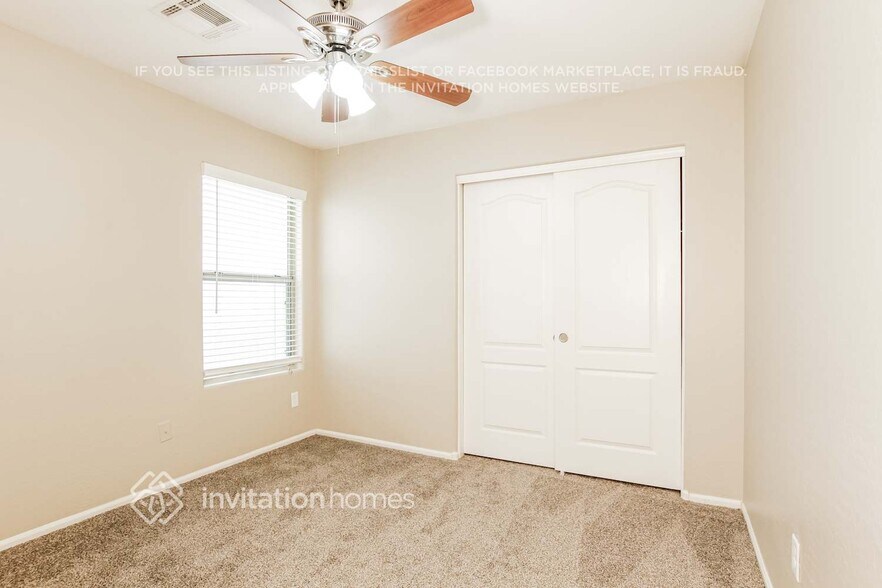 Building Photo - 2231 S 101st Dr