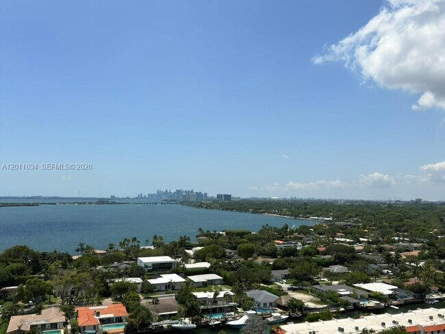 Building Photo - 4000 Towerside Terrace