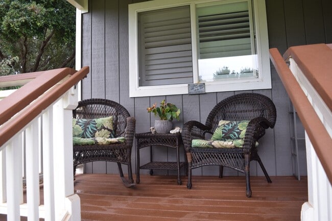 Building Photo - Furnished 3 bd. 2 ba. Makawao cottage on gated estate. Available May 1st for 1 yr. lease